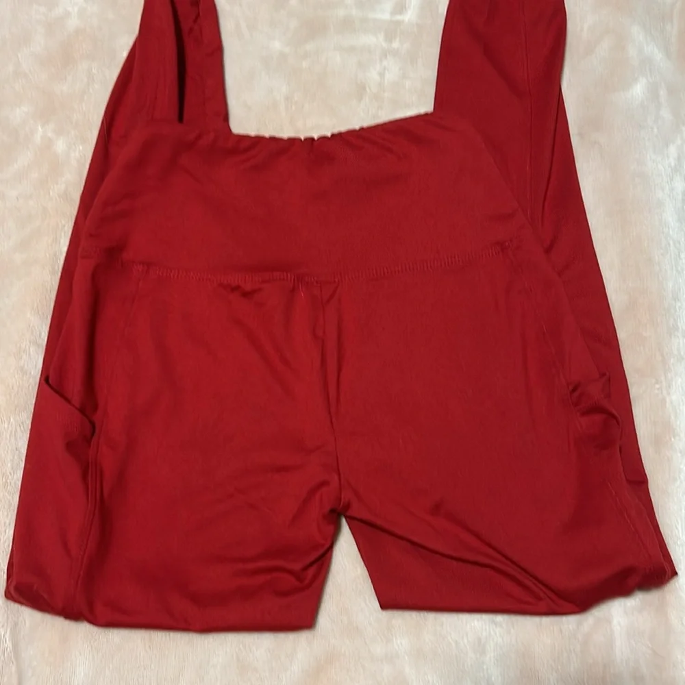 Zenana Red Leggings With Side Pocket Size Small